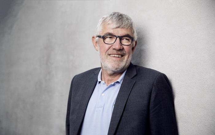 Idérig, engageret og aldrig bange for at gå ind i en svær debat. Sådan lyder det fra samarbejdspartnere om Knud-Erik Therkelsen, der med udgangen af februar måned går på pension som generalsekretær for Grænseforeningen efter 18 år på posten. Idérig, engageret og aldrig bange for at gå ind i en svær debat. Sådan lyder det fra samarbejdspartnere om Knud-Erik Therkelsen, der med udgangen af februar måned går på pension som generalsekretær for Grænseforeningen efter 18 år på posten.