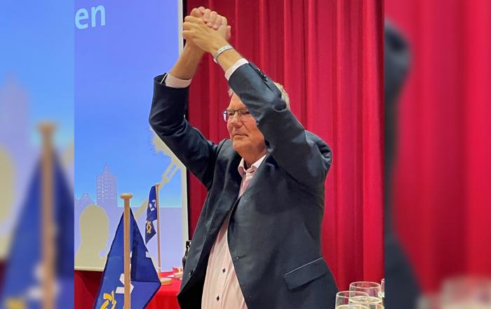 Spidskandidat Lars Harms (SSW) ved valgfesten i Flensborghus. Spidskandidat Lars Harms (SSW) ved valgfesten i Flensborghus.