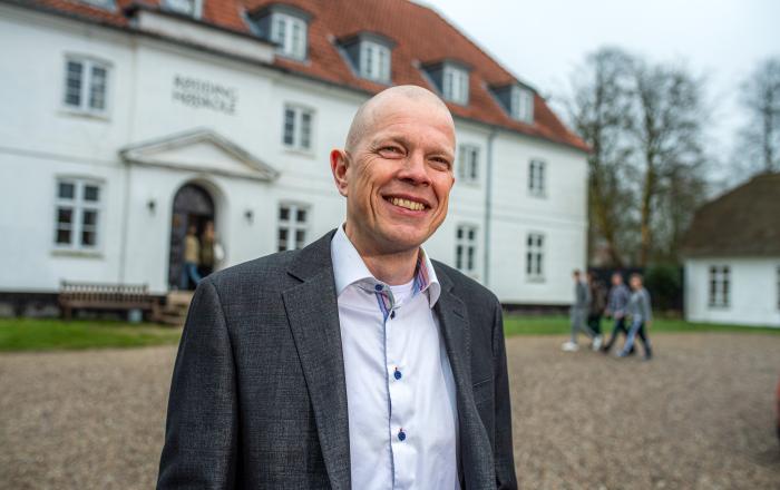 Mads Rykind-Eriksen er forstander på Rødding Højskole, der blev grundlagt i 1844. Mads Rykind-Eriksen er forstander på Rødding Højskole, der blev grundlagt i 1844.