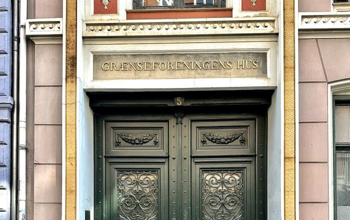 Grænseforeningen har kontor i Peder Skrams Gade i København. Grænseforeningen har kontor i Peder Skrams Gade i København.