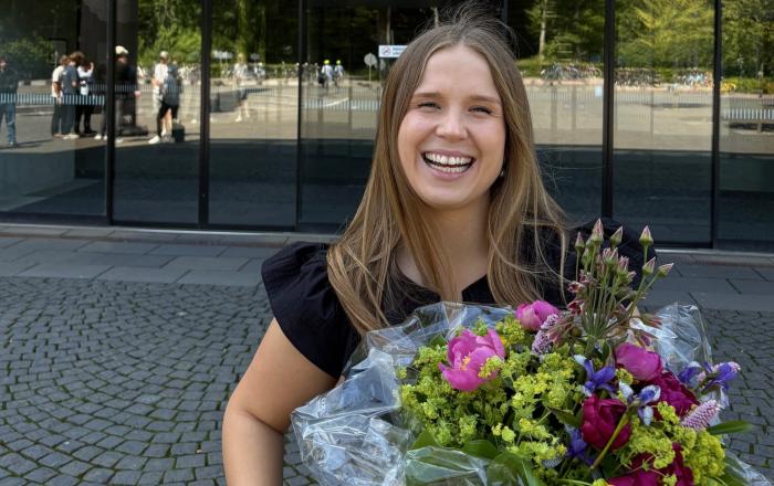 25-årige Laura Theisen blev færdiguddannet som cand.negot med fokus på tysk i sommer. 