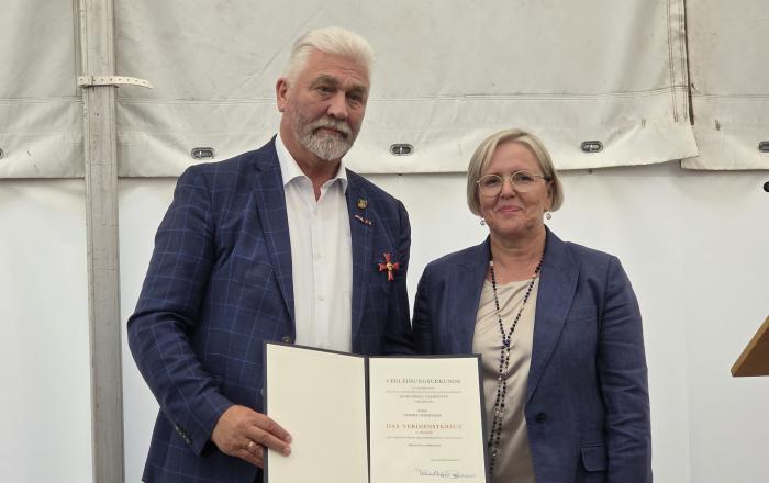 Hinrich Jurgensen sammen med Anke Meyer, Tysklands ambassadør i Danmark, ved førstnævntes afskedsreception forrige uge.