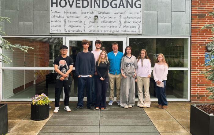 Sydslesvigske efterskoleelever lever sammen med unge fra Danmark, Grønland, Færøerne og resten af verden på Rejsby Europæiske Efterskole