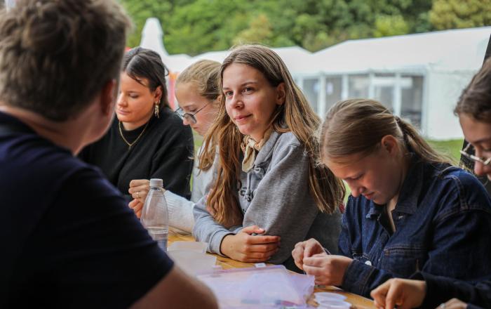 Lea Røm Skyum er elev på Duborg-Skolen i Flensborg og en del af Grænseforeningens Elevambassadører. 