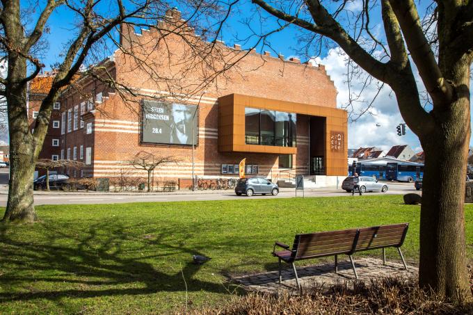 Sønderborghus på Martin Nyrops Plads.