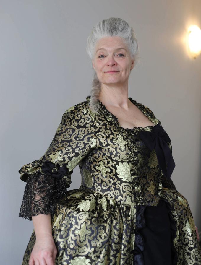 Mia Lilliendahl Larsen har sin egen virksomhed Eventør, som leverer historisk entertainment og levende fortællinger