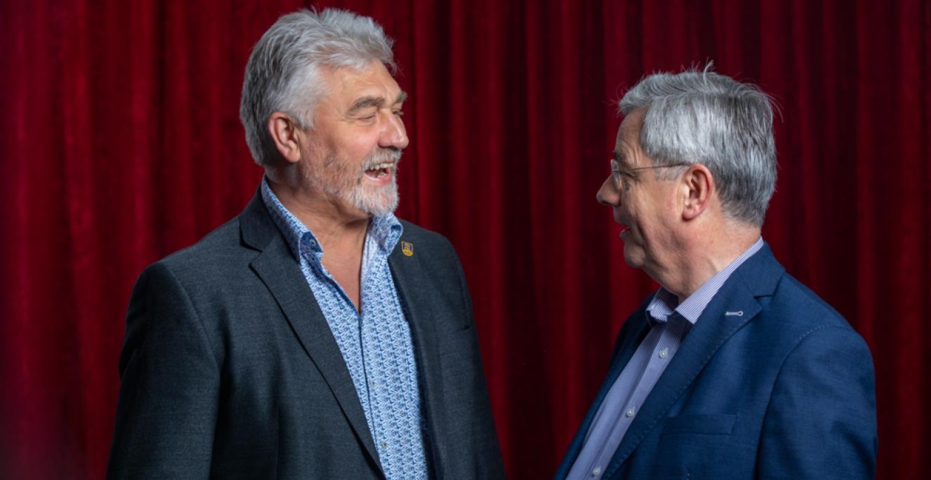 Hinrich Jürgensen (til venstre), der er formand for Bund Deutscher Nordschleswiger i Aabenraa, og Jens A. Christiansen, der er generalsekretær i Sydslesvigsk Forening i Flensborg, er enige: De ville ikke have kunnet mødes på Folkehjem i Aabenraa for 20 år siden. Men det kan de i dag.