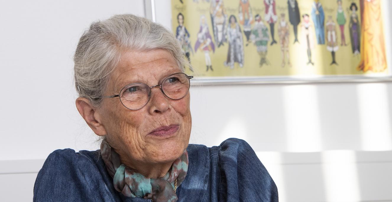 Kirsten Rykind-Eriksen er en af arrangørerne af familie-sprog festivalen sammen med bl.a. Kirsten Wehmüller, begge Grænseforeningen. Kirsten Rykind-Eriksen deltager sammen med fire af sine børnebørn. Kirsten Rykind-Eriksen er en af arrangørerne af familie-sprog festivalen sammen med bl.a. Kirsten Wehmüller, begge Grænseforeningen. Kirsten Rykind-Eriksen deltager sammen med fire af sine børnebørn.