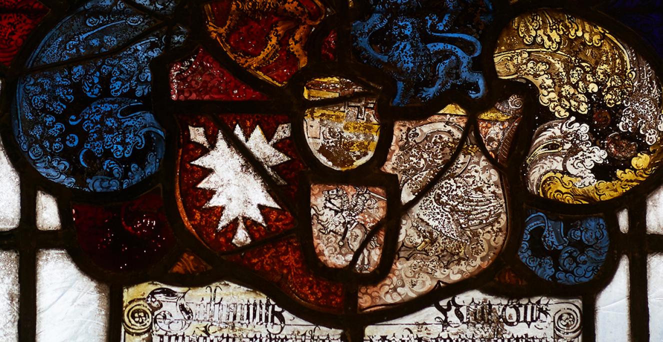 Hertug Hans den Ældre (1521-1580), fik i 1544 tildelt bl.a. det meste af det nordlige Sønderjylland med slottene Haderslev, Tønder, Tørning og Løgumkloster. Hertug Hans grundlagde bl.a. Hertug Hans Hospital i 1569 og den dertil knyttede Hertug Hans Hospitalskirke. Glasmaleriet (th.) viser hertugens våben og årstallet 1569 nederst. Hertug Hans den Ældre (1521-1580), fik i 1544 tildelt bl.a. det meste af det nordlige Sønderjylland med slottene Haderslev, Tønder, Tørning og Løgumkloster. Hertug Hans grundlagde bl.a. Hertug Hans Hospital i 1569 og den dertil knyttede Hertug Hans Hospitalskirke. Glasmaleriet (th.) viser hertugens våben og årstallet 1569 nederst.