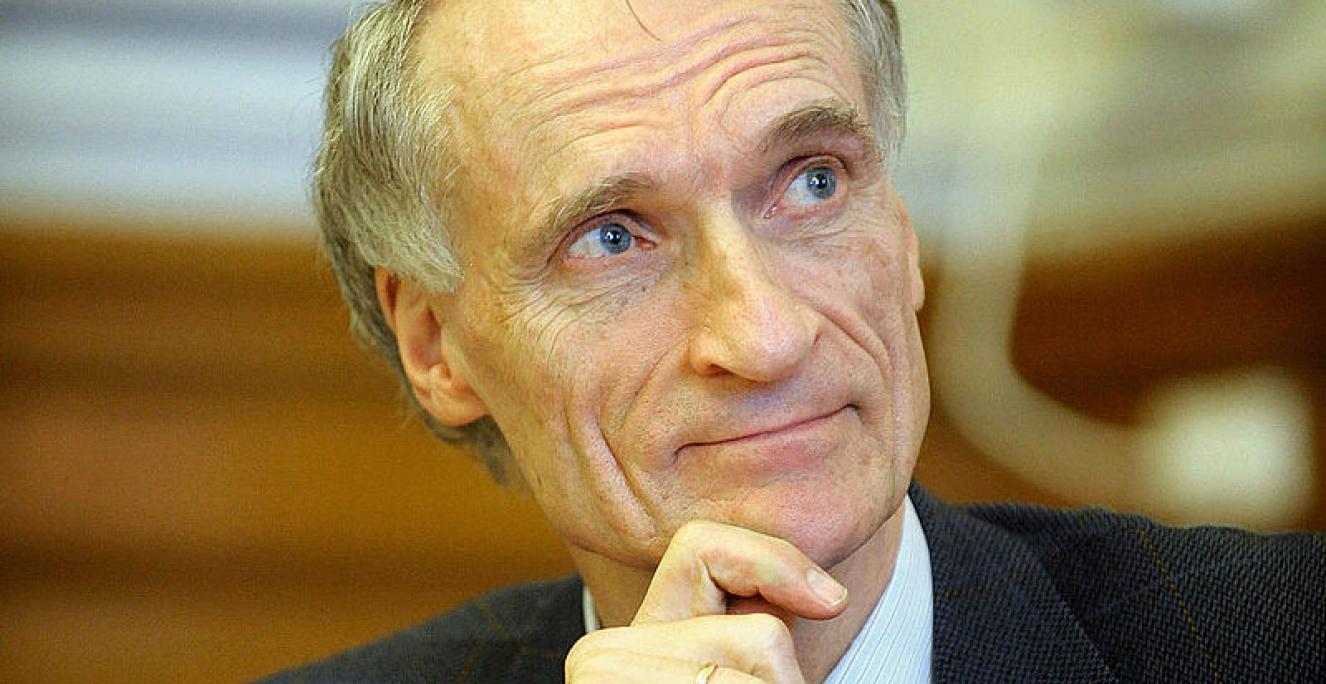 For Bertel Haarder, der nu går ud af politik efter bl.a. 22 år som minister, var det Grundtvig og grænselandet, der var udgangspunktet for den politiske karriere. For Bertel Haarder, der nu går ud af politik efter bl.a. 22 år som minister, var det Grundtvig og grænselandet, der var udgangspunktet for den politiske karriere.