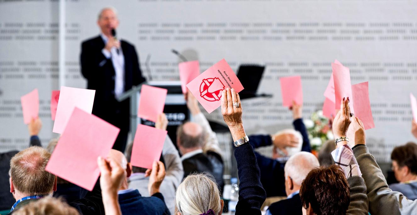 Deltag i Grænseforeningens Sendemandsmøde 2022 og mød bl.a. Stefan Seidler, medlem af Forbundsdagen, og Hanne Sundin, ny direktør for Grænseforeningen. Deltag i Grænseforeningens Sendemandsmøde 2022 og mød bl.a. Stefan Seidler, medlem af Forbundsdagen, og Hanne Sundin, ny direktør for Grænseforeningen.