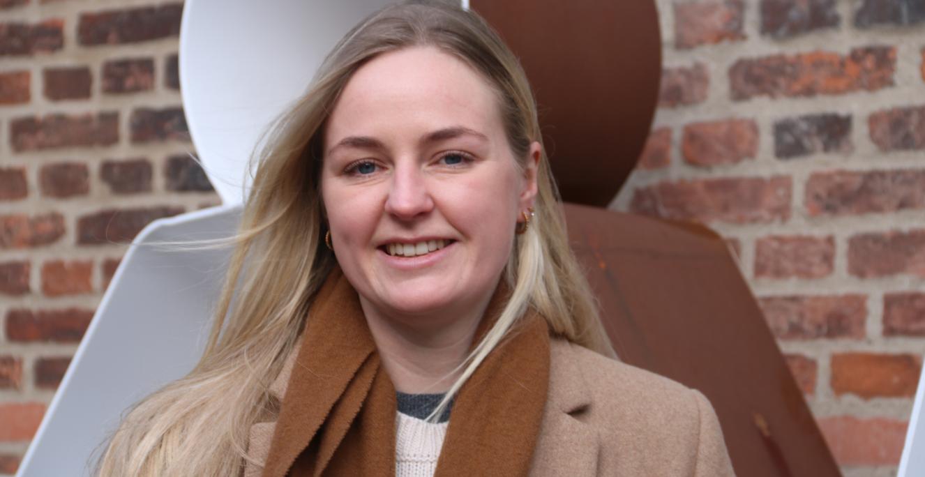 Historiker Drude Terkildsen Bill, der kommer fra Tønder og i dag arbejder på Jaruplund Højskole, mener, at der skal sættes større fokus på kvinderne i grænselandets historie. Her er hun fotograferet foran museet Køn i Aarhus, som er byen, hvor hun har studeret. 