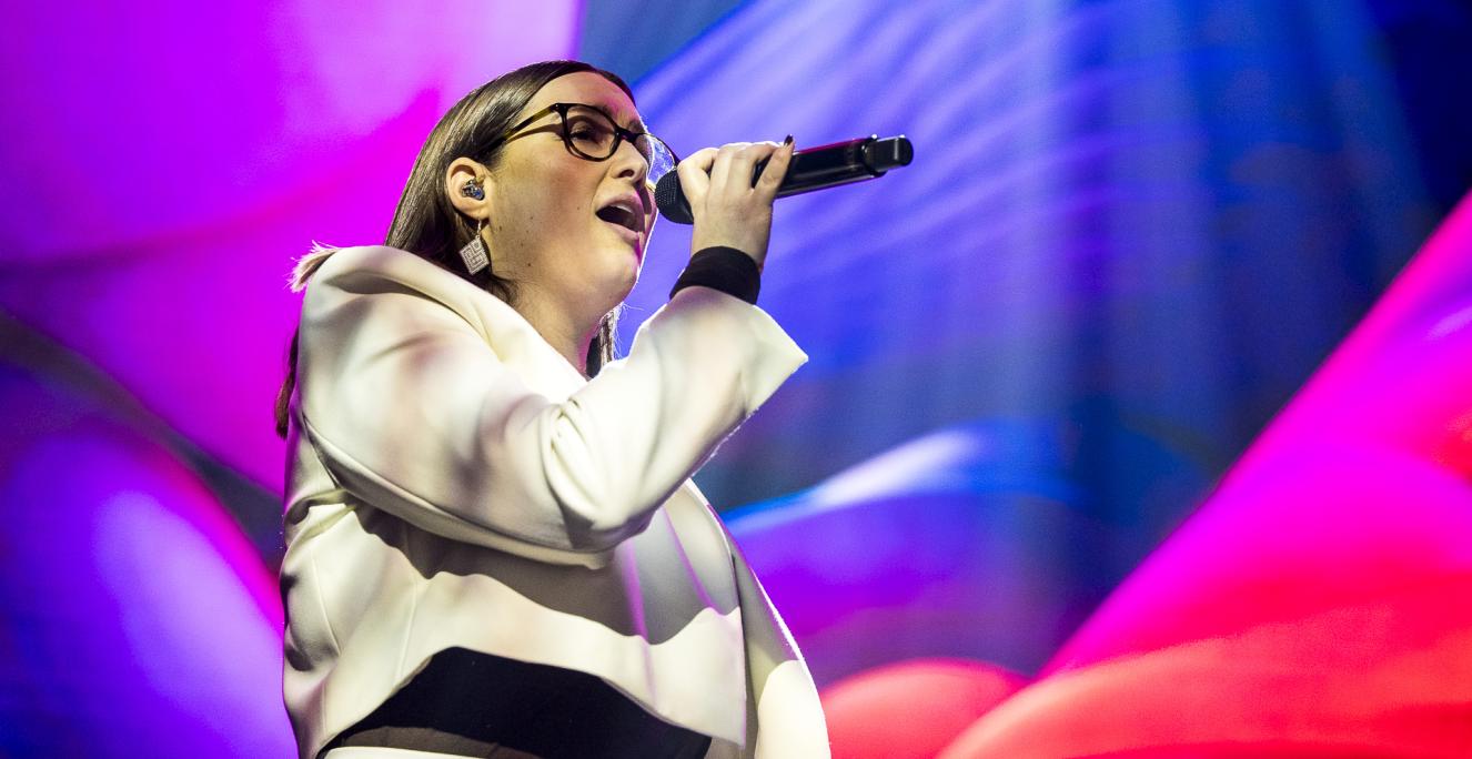28-årige Helene Frank fra Sydslesvig er videre til tredje liveshow i årets X Factor. 28-årige Helene Frank fra Sydslesvig er videre til tredje liveshow i årets X Factor.