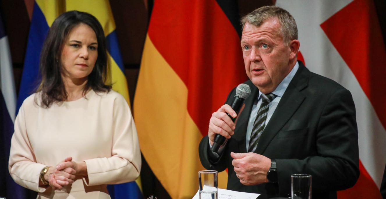 Annalena Baerbock (De Grønne) og Lars Løkke Rasmussen (M) mødtes i efteråret i Berlin med de nordiske landes udenrigsministre. Annalena Baerbock (De Grønne) og Lars Løkke Rasmussen (M) mødtes i efteråret i Berlin med de nordiske landes udenrigsministre.