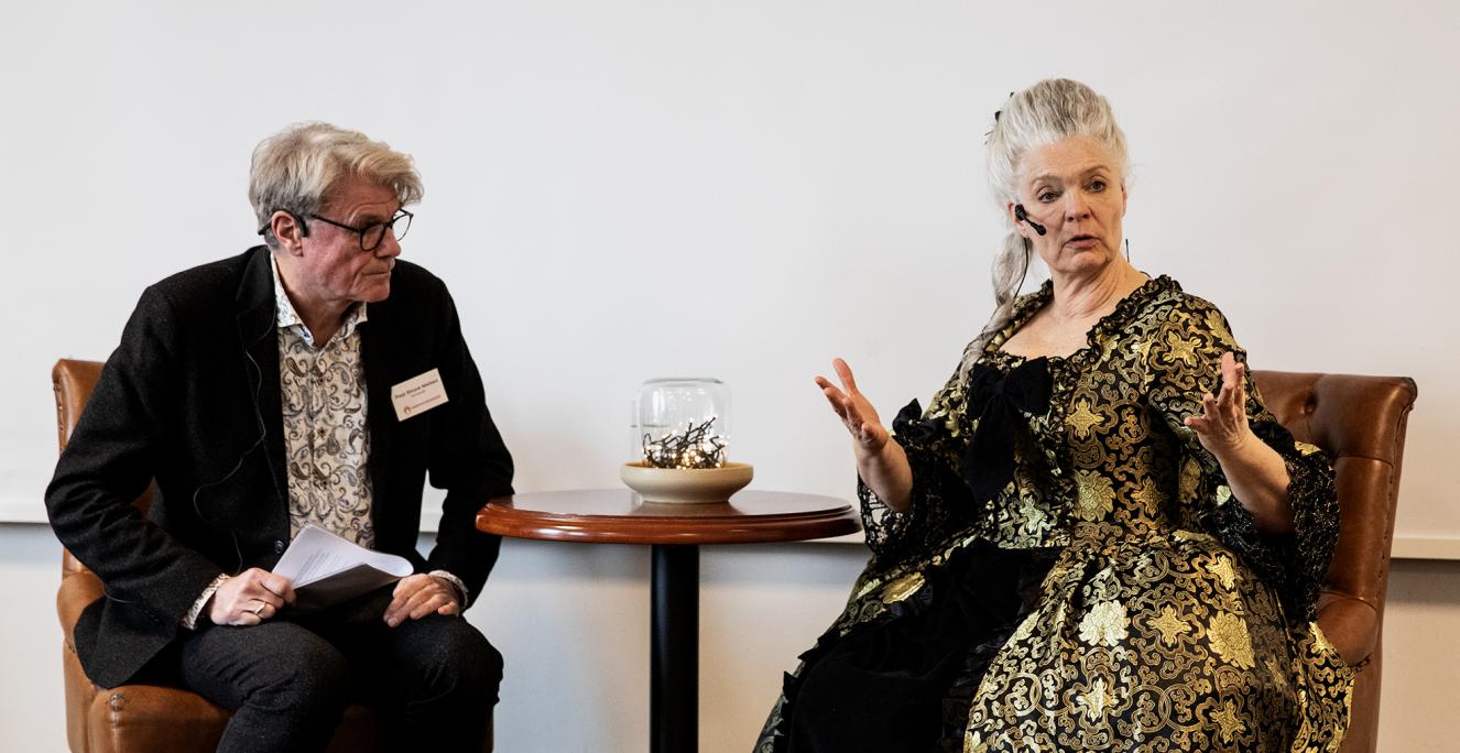 Enkehertuginden Louise Augusta og Poul Struve Nielsen