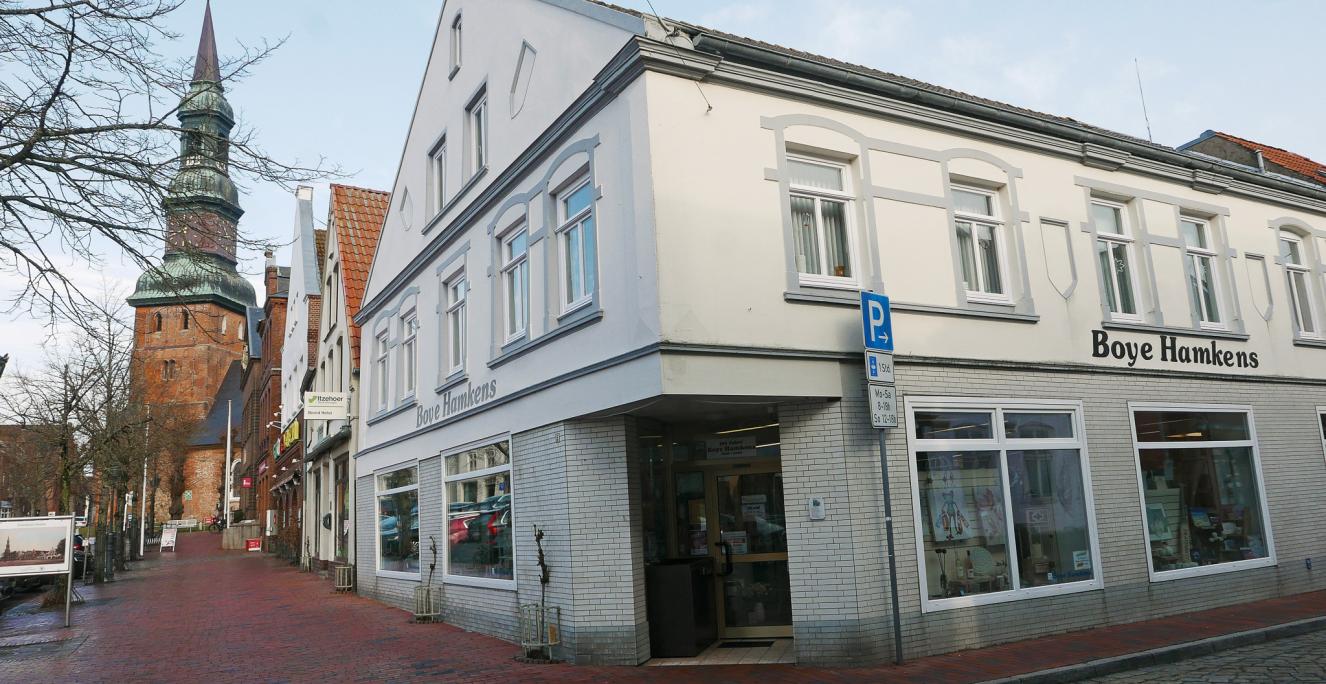 Laura Ehlers forældre driver souvenirbutikken Boye Hamkens.