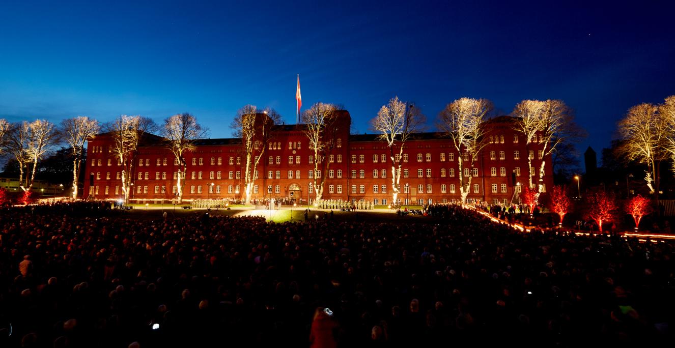 Haderslev Kaserne danner igen ramme om Haderslev Lysfest, der markerer Danmarks befrielse i 1945.