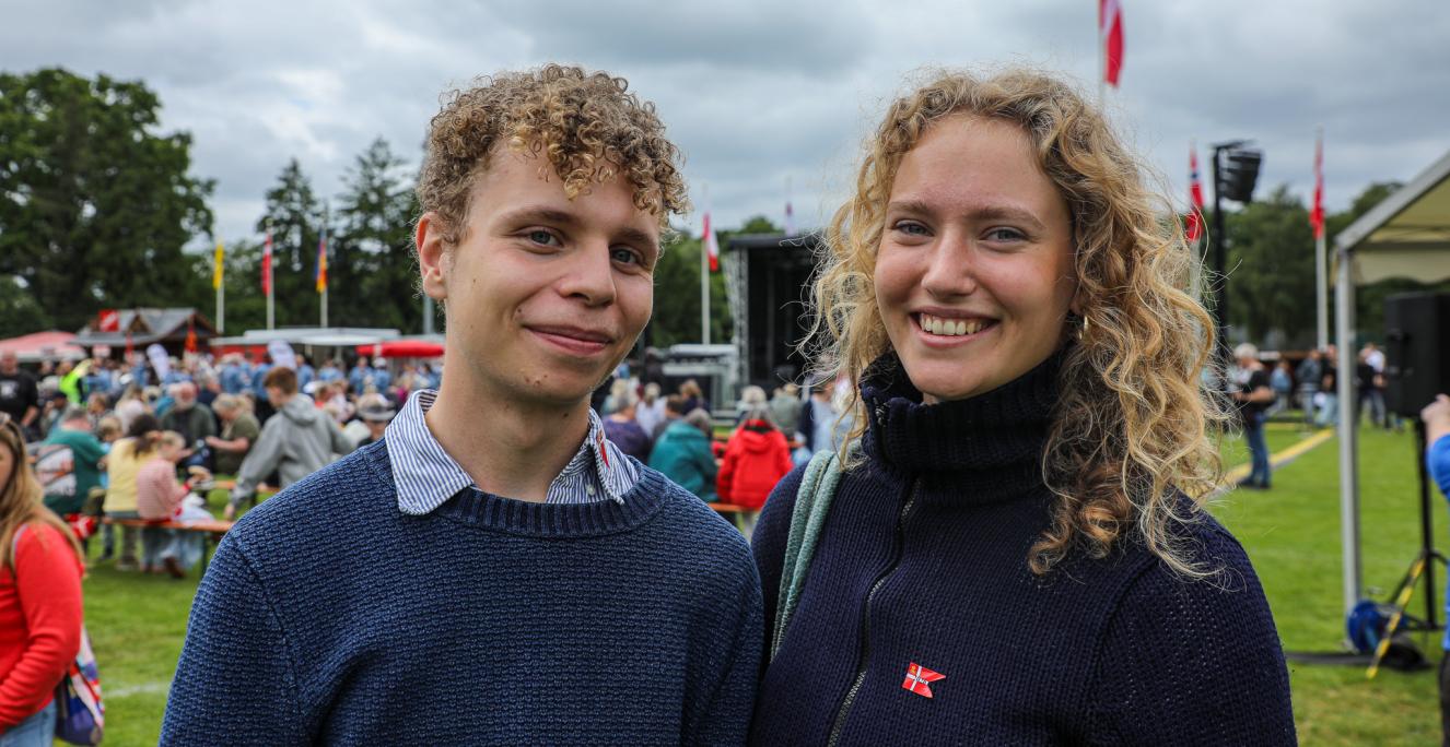 Conrad Sejr Kjersgaard-Brink er arkitektstuderende, mens Rebekka Vang Kristensen er pædagogmedhjælper.