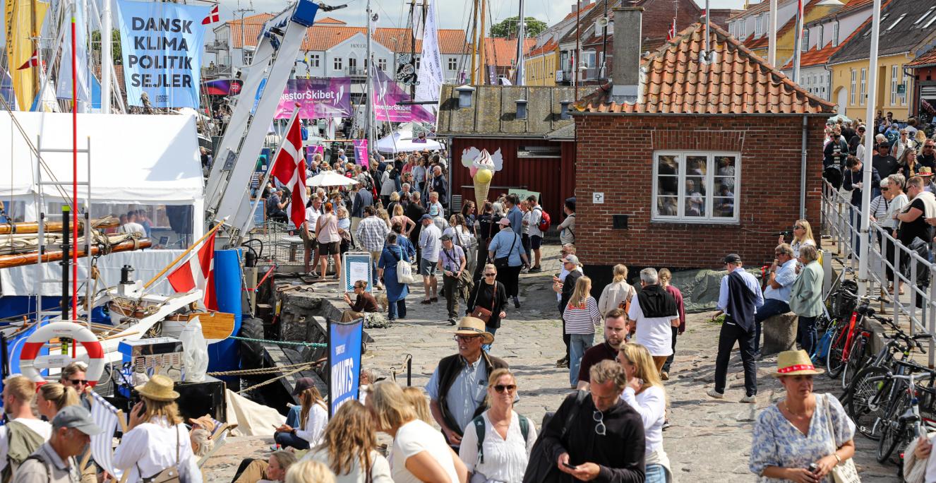 Havnen i Allinge var et stort centrum for Folkemødet.