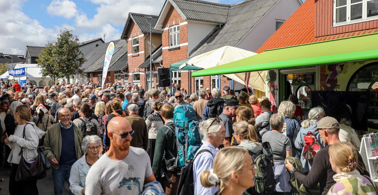 Mirco Reimer-Elster og Ulla Terkelsen tiltrak mange mennesker på Kulturmødet.