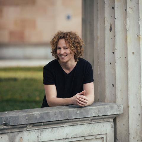 Michael Schulte, der tilhører det danske mindretal i Sydslesvig, optrådte ved det europæiske Melodi Grand Prix i maj og fik 12 point af de danske tv-seere. Nu håber han på en karriere i Danmark.