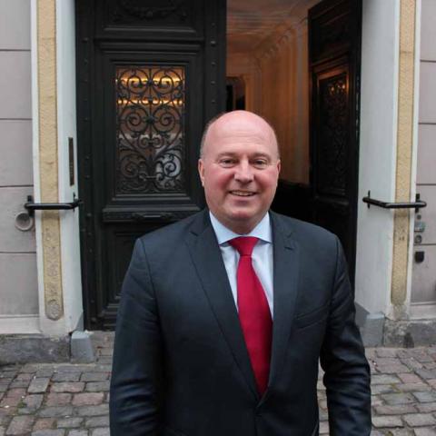 "Mindretallene spiller en rolle i stort set enhver slags udveksling mellem vore to lande, også når det gælder kulturen", siger Hartmut Koschyk, der er den tyske forbundsregerings kommitterede for natonale mindretal.