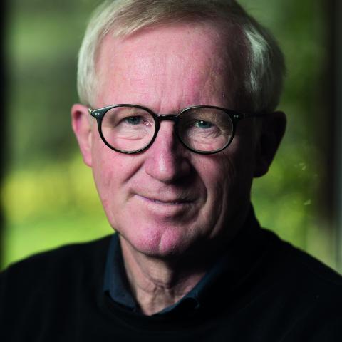 "Lad os håbe og ønske, at denne for vores verden så vanskelige situation må ændre sig inden for en overskuelig fremtid, så vi atter kan mødes, som vi plejer og også genoptage genforeningsfestlighederne, ligesom Grænseforeningen ser frem til at fejre sit 100-års jubilæum til efteråret", skriver Jens Andresen, formand i Grænseforeningen,