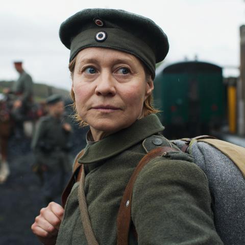 Den danske film ‘Erna i krig’ fra 2020 med Trine Dyrholm i rollen som Erna, bygger på den sønderjyske forfatter Erling Jepsens roman fra 2018 af samme navn. “Det er en typisk jepsensk roman i et grotesk og humoristisk univers, der står i kontrast til det granatchok, som ramte Sønderjylland, mens egnen var en del af det tyske kejserrige”, skriver Hans Christian Davidsen.