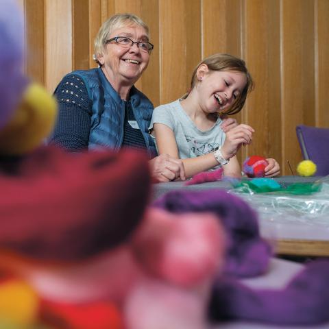 På Familie-sprog-festival skabes der bånd mellem mennesker nord og syd for den dansk-tyske grænse.