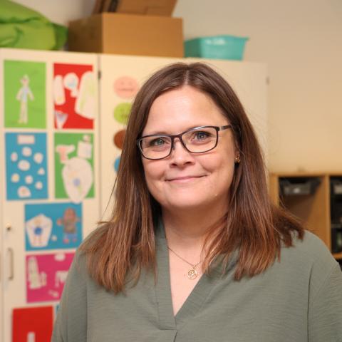 Susanne Christiansen, 45 år, er klasselærer for 2.B og underviser dem i tysk, dansk og engelsk. Hun har undervist på Dybbøl-Skolen siden 2005.  