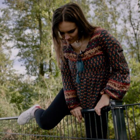 Dokumentarfilmen 'Os på grænsen' kan ses på TV2 torsdag den 15. september kl. 22.20 og efterfølgende på TV2 Play. Dokumentarfilmen 'Os på grænsen' kan ses på TV2 torsdag den 15. september kl. 22.20 og efterfølgende på TV2 Play.