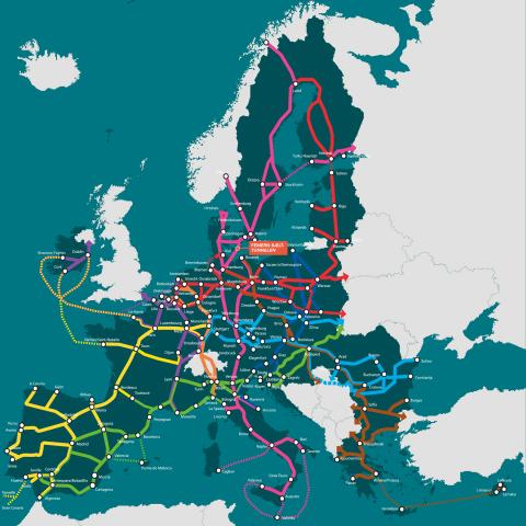 Sådan ser STRING-samarbejdet en nordisk storregion med både Øresundsregionen og en dansk tysk grænseregion – samt koblingen mod syd i Europa, som EU’s transportsamarbejde TEN-T ser det. Som det fremgår, er Jyllandssporet med i en samlet region mod Sydslesvig – udover den østlige korridor fra Sverige over København og Femern mod Nordtyskland.