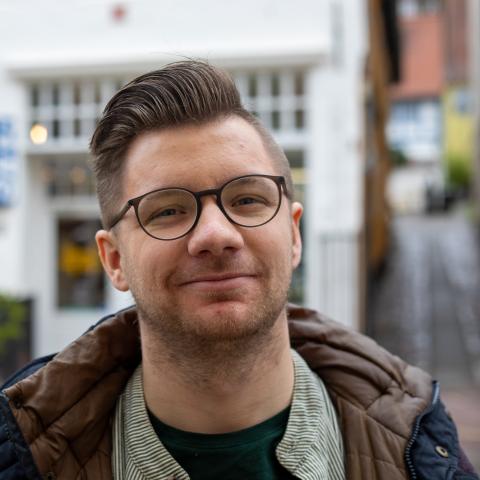 25-årige Mads Lausten er ny formand for Sydslesvigs danske Ungdomsforeninger (SdU).