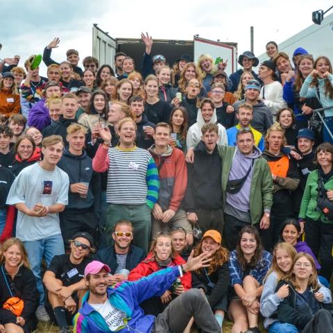 Grænseforeningen Ungdom (GFU) havde i 2023 samlet 175 frivillige til arbejdet i pantboden. Grænseforeningen Ungdom (GFU) havde i 2023 samlet 175 frivillige til arbejdet i pantboden.