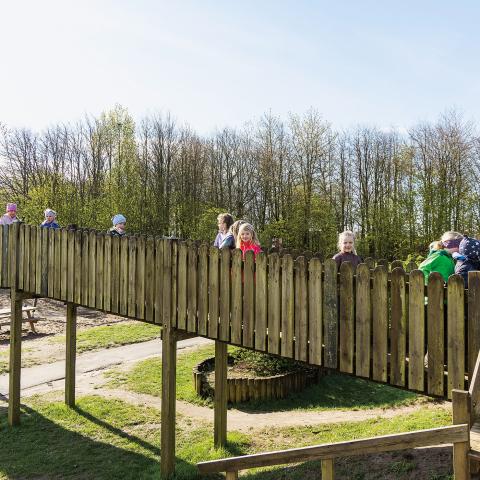 Hjort lorenzens skolens elever er på besøg på rødekro