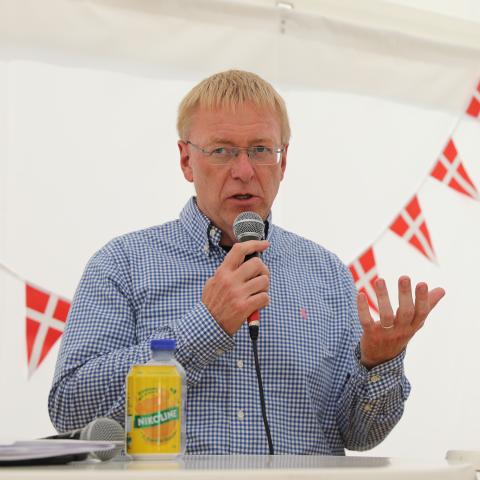 Jørgen Kühl er fhv. rektor for A.P. Møller Skolen og honorar-professor ved Europa-Universität Flensburg.