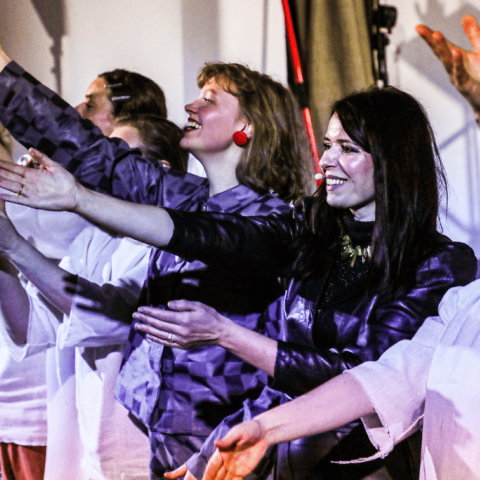 Sammen med operasangerne Clara Gunge, Jakob Bloch Jespersen og Sophie Haagen brillerede rocksanger Kira Skov i en ny opera om kunstneren Franciska Clausen.