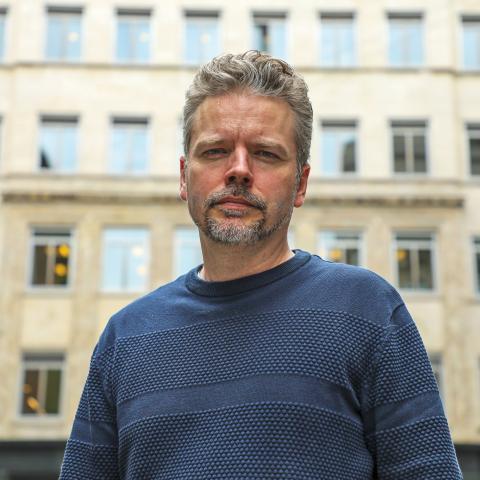 Da jeg vandt en Bodil for bedste film med ‘Resten af livet’ stod jeg på den samme scene, hvor Erik Clausen modtog sin Æres Bodil, fortæller Frelle Petersen. Da jeg vandt en Bodil for bedste film med ‘Resten af livet’ stod jeg på den samme scene, hvor Erik Clausen modtog sin Æres Bodil, fortæller Frelle Petersen.