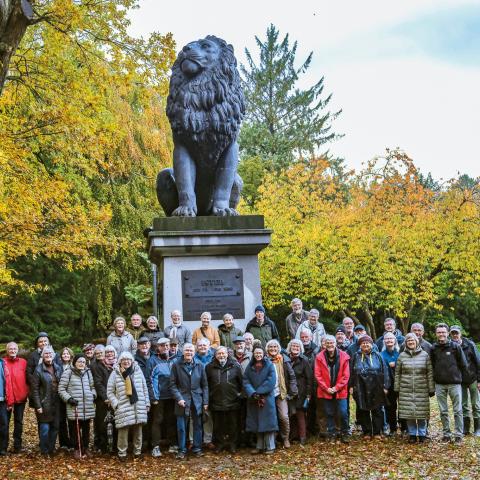 Istedløven var et af de steder, der blev besøgt på Grænseforeningens Sydslesvigtur.