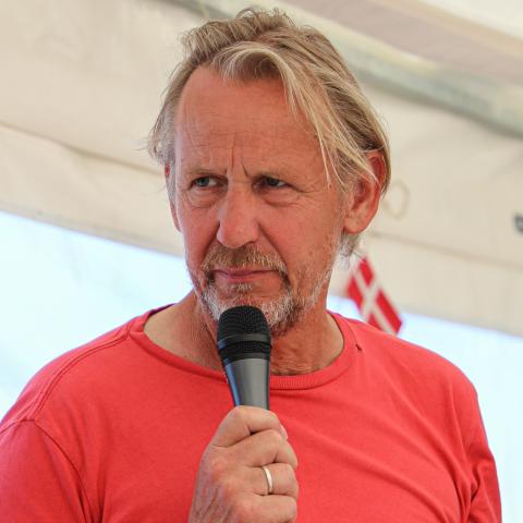 Tiden og ressourcerne til at komme ud i landet og opleve nogle af de her steder bliver mindre og mindre. Så scenariekasser og lydfortællinger er en rigtig god vej, siger rektor for UC Syd, Alexander von Oettingen.