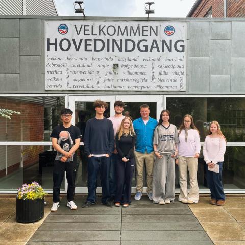 Sydslesvigske efterskoleelever lever sammen med unge fra Danmark, Grønland, Færøerne og resten af verden på Rejsby Europæiske Efterskole
