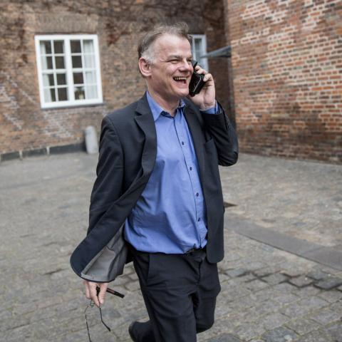 “Mindretallet i Sydslesvig er den undtagelse, der bekræfter reglen," siger Christian Langballe (DF). Dansk Folkeparti støtter forslag om at tilbyde dobbelt statsborgerskab til sydslesvigere, selvom partiet ellers er imod dobbelt statsborgerskab.