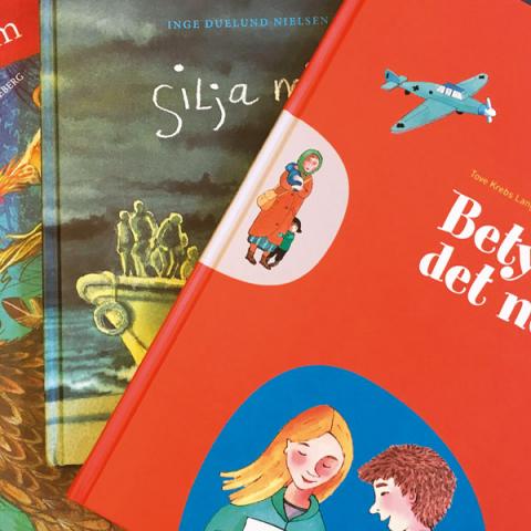 De tre bøger er udgivet af Dansk Skoleforening for Sydslesvig, Jaruplund Højskole, Dansk Centralbibliotek for Sydslesvig, Center for Undervisningsmidler og forskningsafdelingen ved Dansk Centralbibliotek for Sydslesvig. Bøgerne er gratis og uddeles som klassesæt både nord og syd for grænsen via Center for Undervisningsmidler. www. cfu-sydslesvig.de