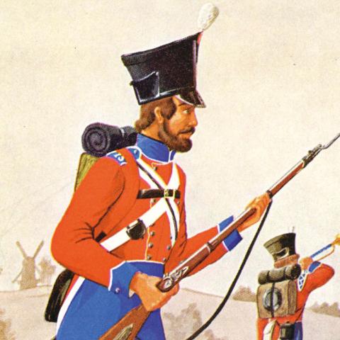 Hærafdelingen Slesvigske Fodregiment, der blev oprettet i 1778, er genopstået på Haderslev Kaserne. På billedet ses en soldat i regimentets uniform, som den så ud i midten af 1800-tallet.