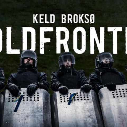 "De storpolitiske aspekter af Keld Broksøs roman, som dog med fordel kunne have været et par hundrede sider kortere, fungerer fint", skriver Mikael Busch i sin anmeldelse af Keld Broksøs roman "Koldfronter". 