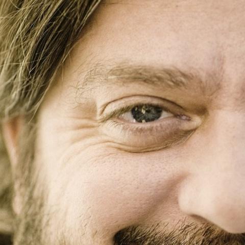 "Det eneste rigtige ville være, hvis der kom nogen fra en anden planet, så havde vi lige som nogen at afgrænse os i forhold til. Det er det, vi må vente på nu", siger Anders Lund Madsen. Foto: Hans Ole Madsen / BAM / Ritzau Scanpix