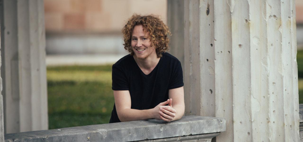 Michael Schulte, der tilhører det danske mindretal i Sydslesvig, optrådte ved det europæiske Melodi Grand Prix i maj og fik 12 point af de danske tv-seere. Nu håber han på en karriere i Danmark. Michael Schulte, der tilhører det danske mindretal i Sydslesvig, optrådte ved det europæiske Melodi Grand Prix i maj og fik 12 point af de danske tv-seere. Nu håber han på en karriere i Danmark.