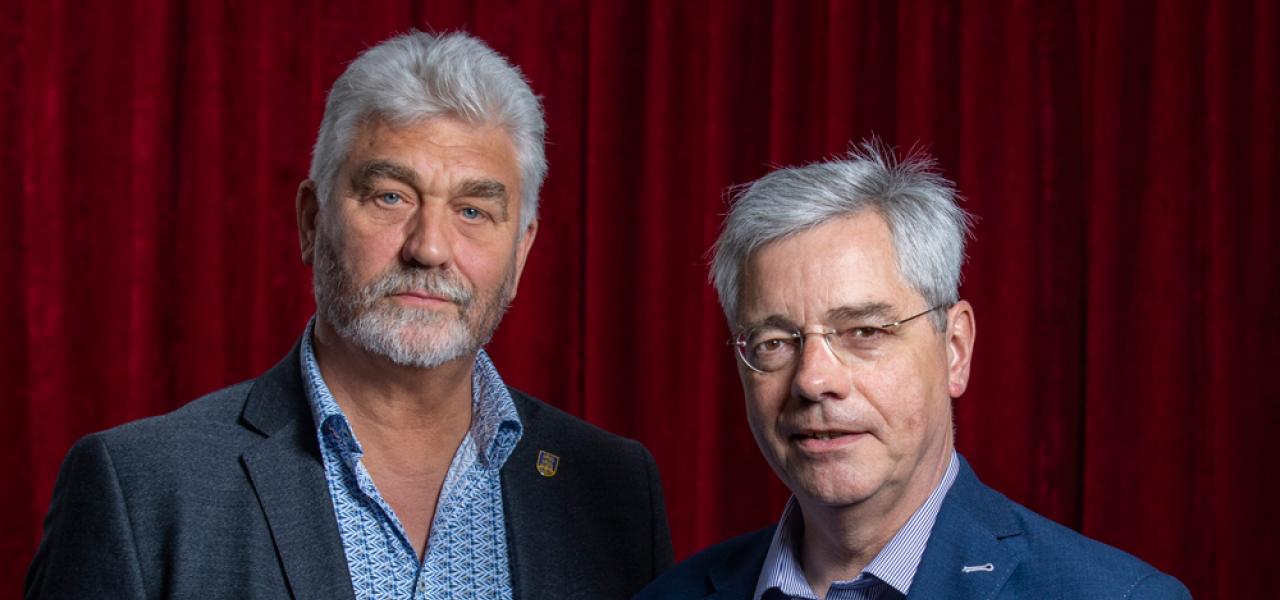 Magasinet Grænsen mødte Hinrich Jürgensen, formand i Bund Deutscher Nordschleswiger, og Jens A. Christiansen, generalsekretær i Sydslesvigsk Forening, på Folkehjem i Aabenraa. 