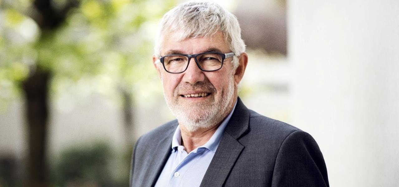 "Man ønsker at gøre sig til bannerfører for det sandt danske – og ødelægger en af kronjuvelerne i dansk lovgivning", skriver Knud-Erik Therkelsen, generalsekretær i Grænseforeningen.