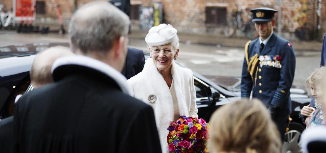 Dronning Margrethe deltog søndag den 12. januar i en festgudstjeneste i Vor Frue Kirke, København, som optakt til fejringen af 100-året for Sønderjyllands genforening med Danmark.